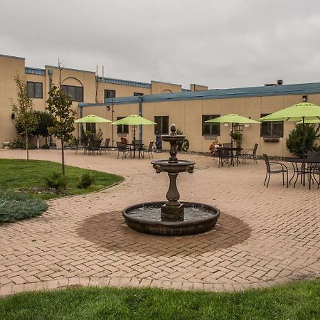 Baymont By Wyndham Fargo Hotell Eksteriør bilde